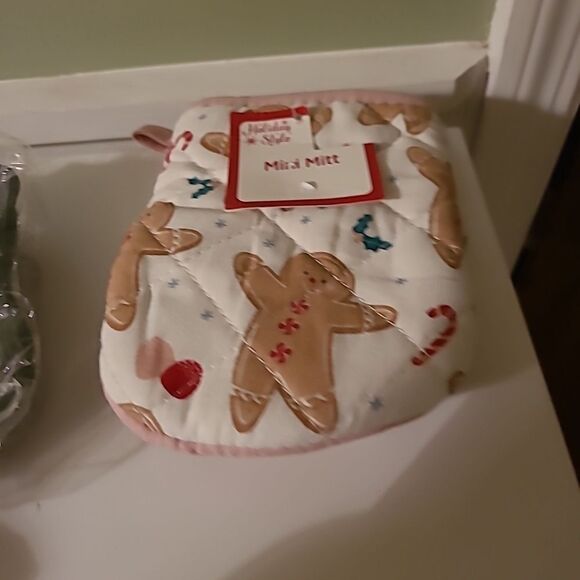 1998 Williams Sonoma Kid's Baking Set - Picture 4 of 11